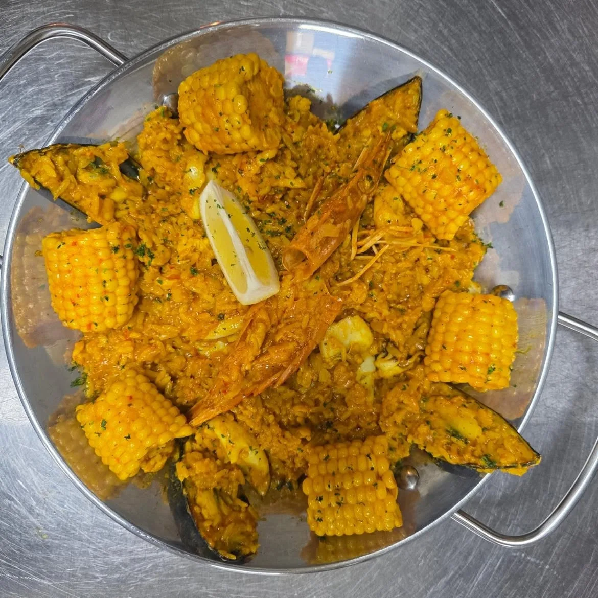 Ghost seafood platter with prawns and mussels